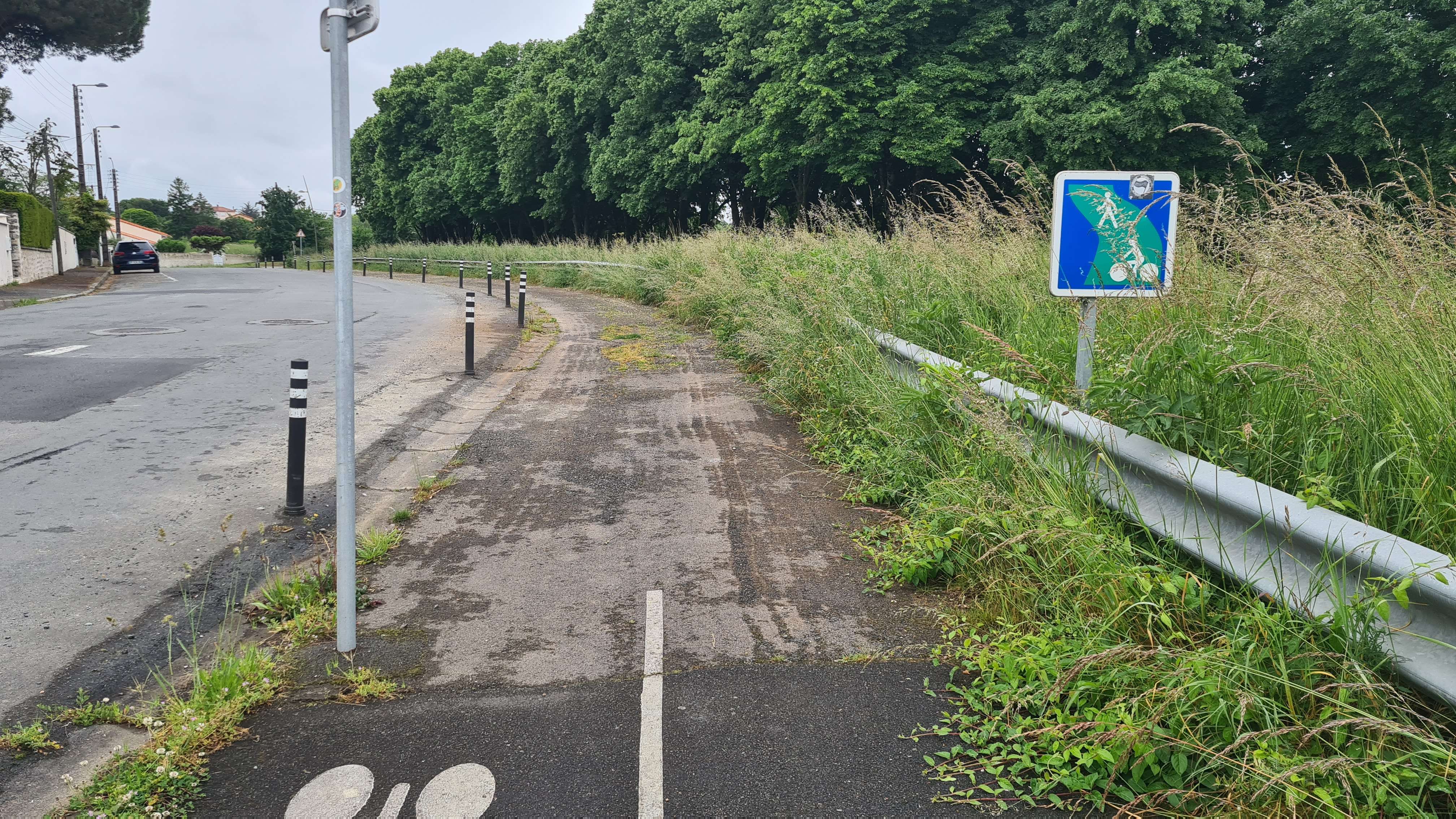 Voie verte sur trottoir